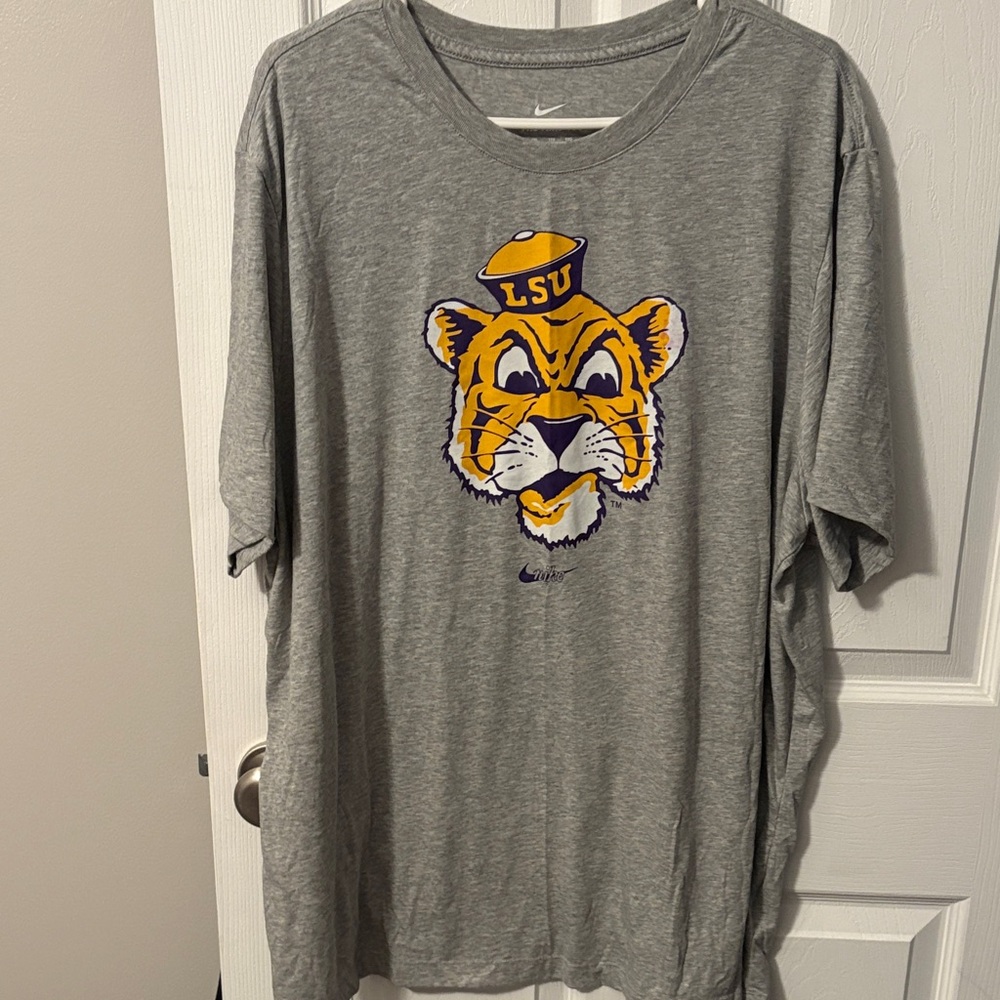 Nike Gray T-Shirt with LSU Tiger Graphic
